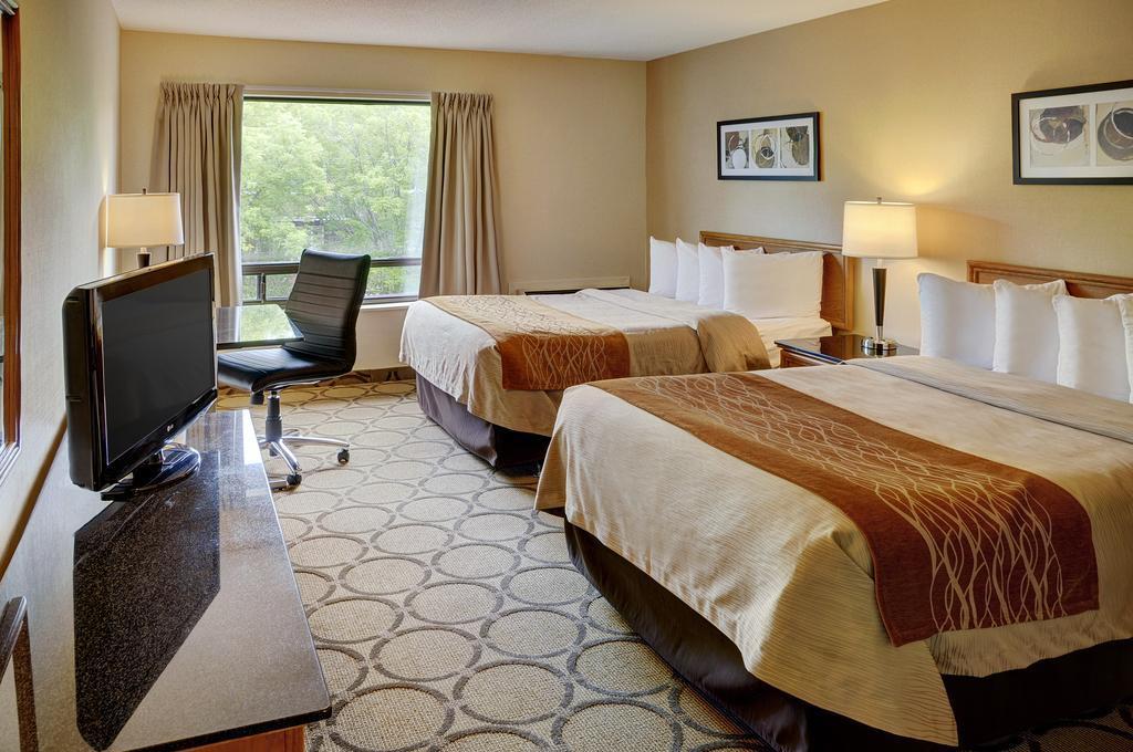 Comfort Inn Ориллия Экстерьер фото