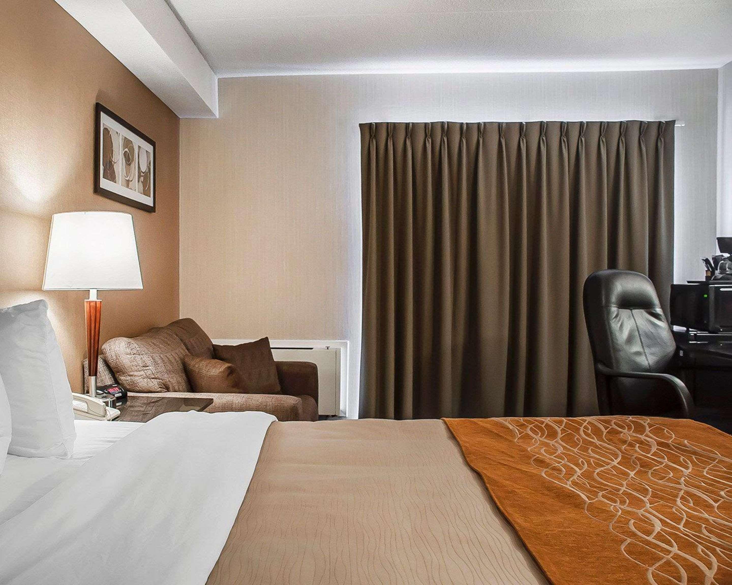 Comfort Inn Ориллия Экстерьер фото