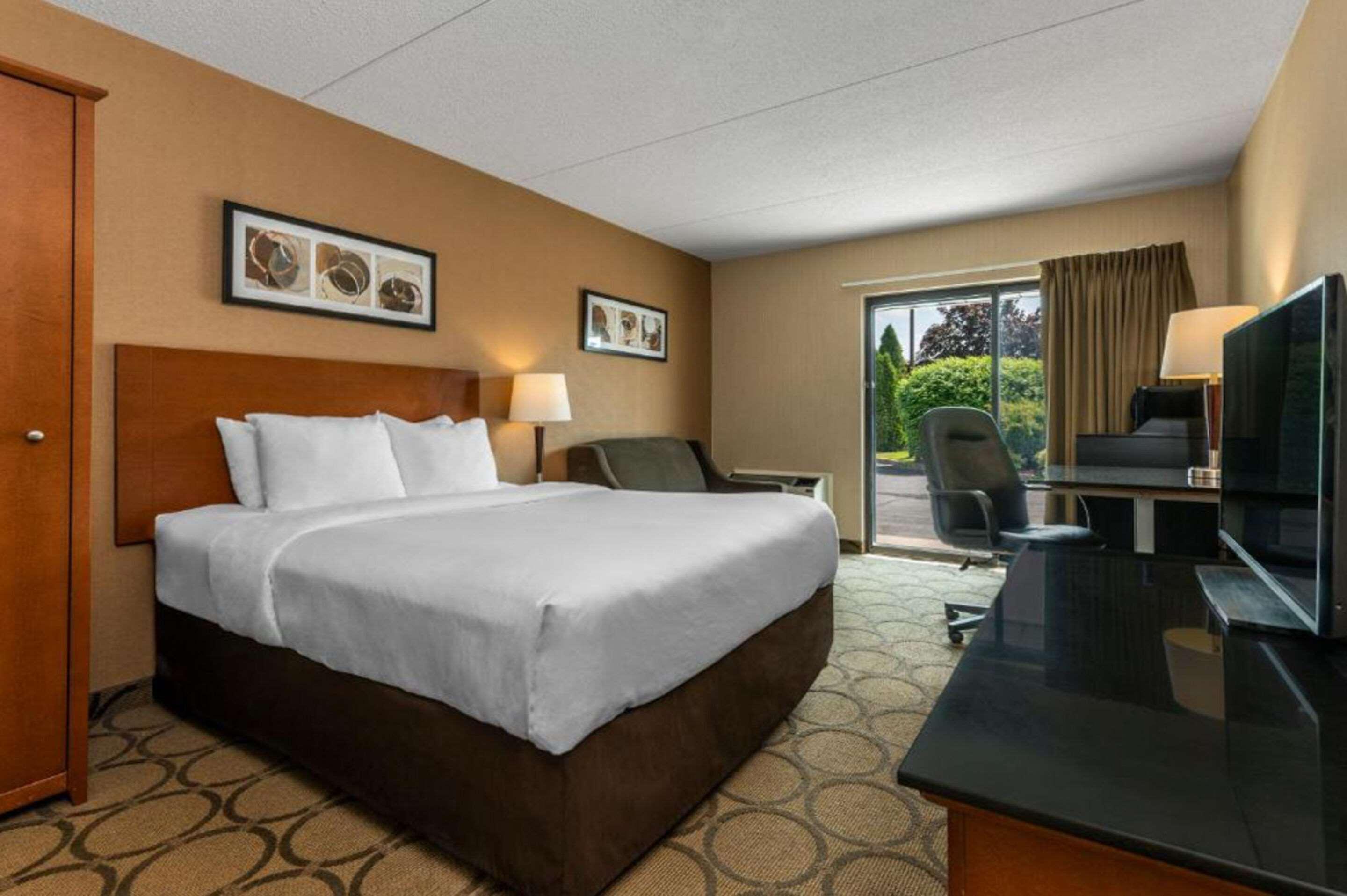 Comfort Inn Ориллия Экстерьер фото