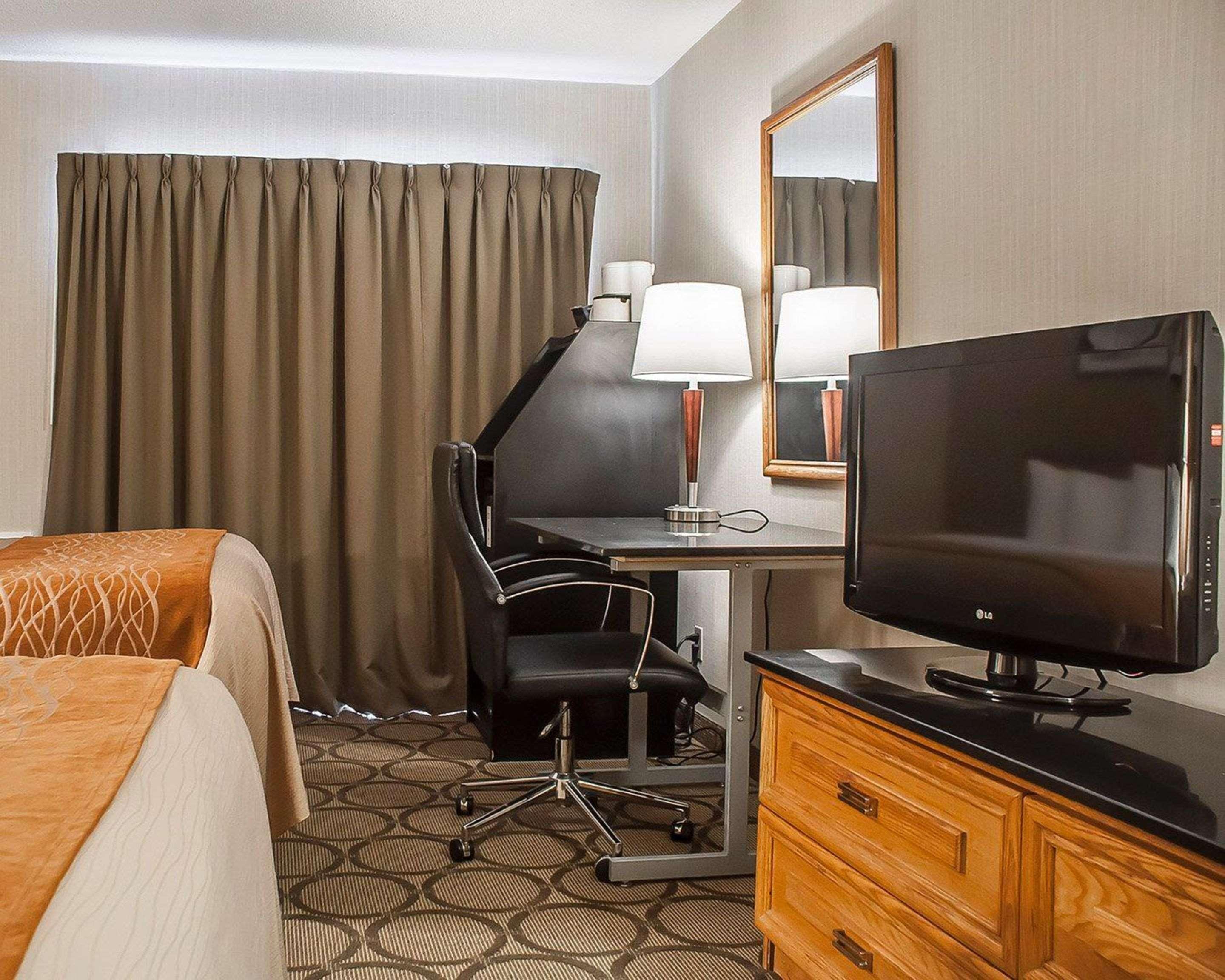 Comfort Inn Ориллия Экстерьер фото