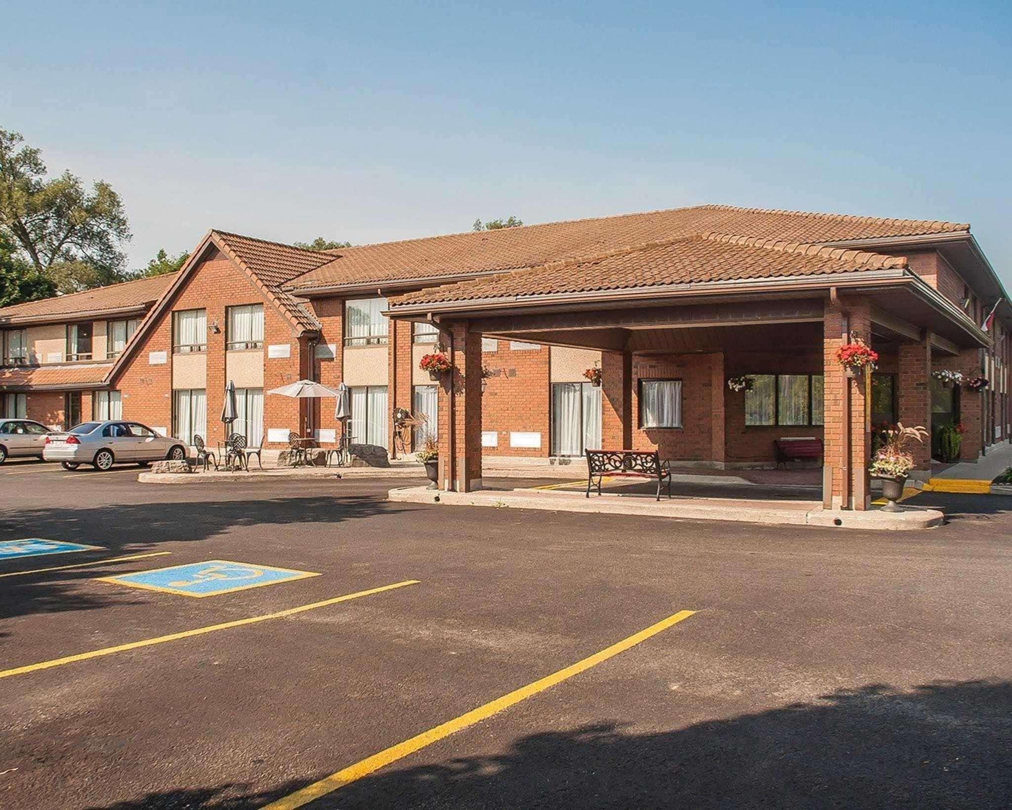 Comfort Inn Ориллия Экстерьер фото